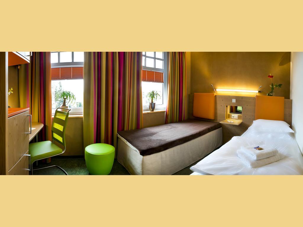 Sonn'Idyll Hotel & Saunalandschaft Rathenow Buitenkant foto