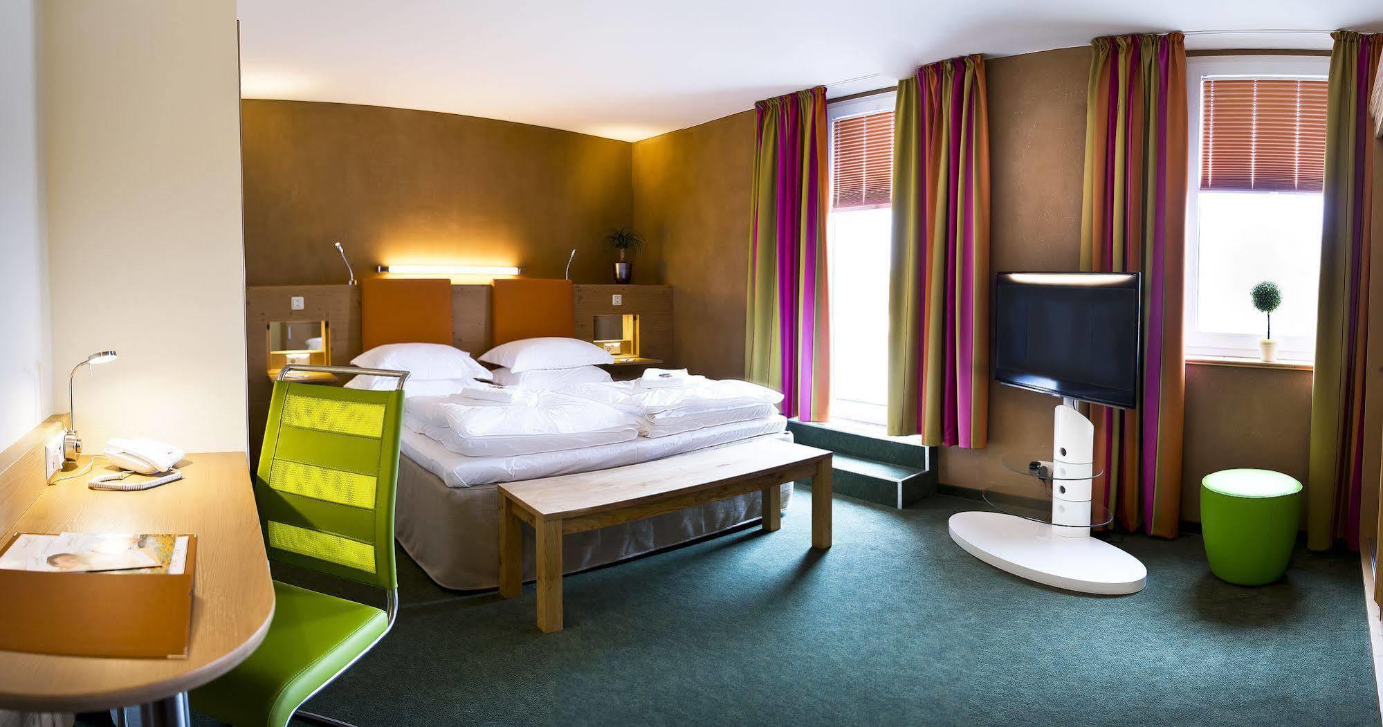 Sonn'Idyll Hotel & Saunalandschaft Rathenow Buitenkant foto
