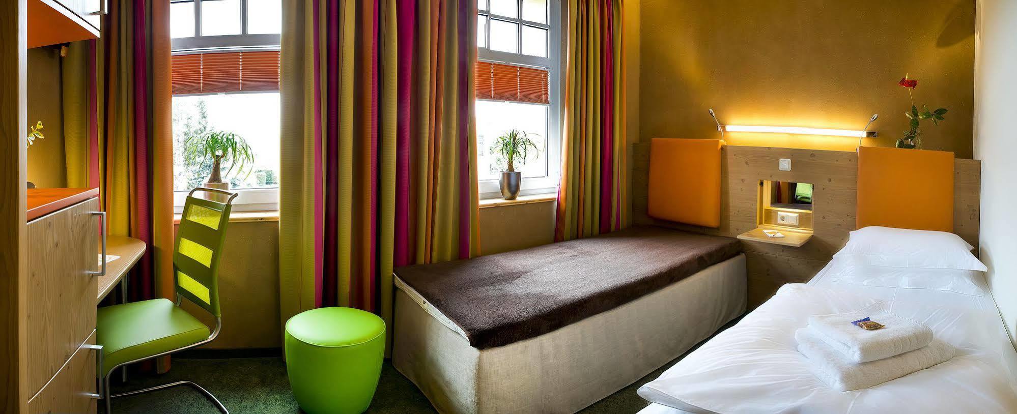 Sonn'Idyll Hotel & Saunalandschaft Rathenow Buitenkant foto