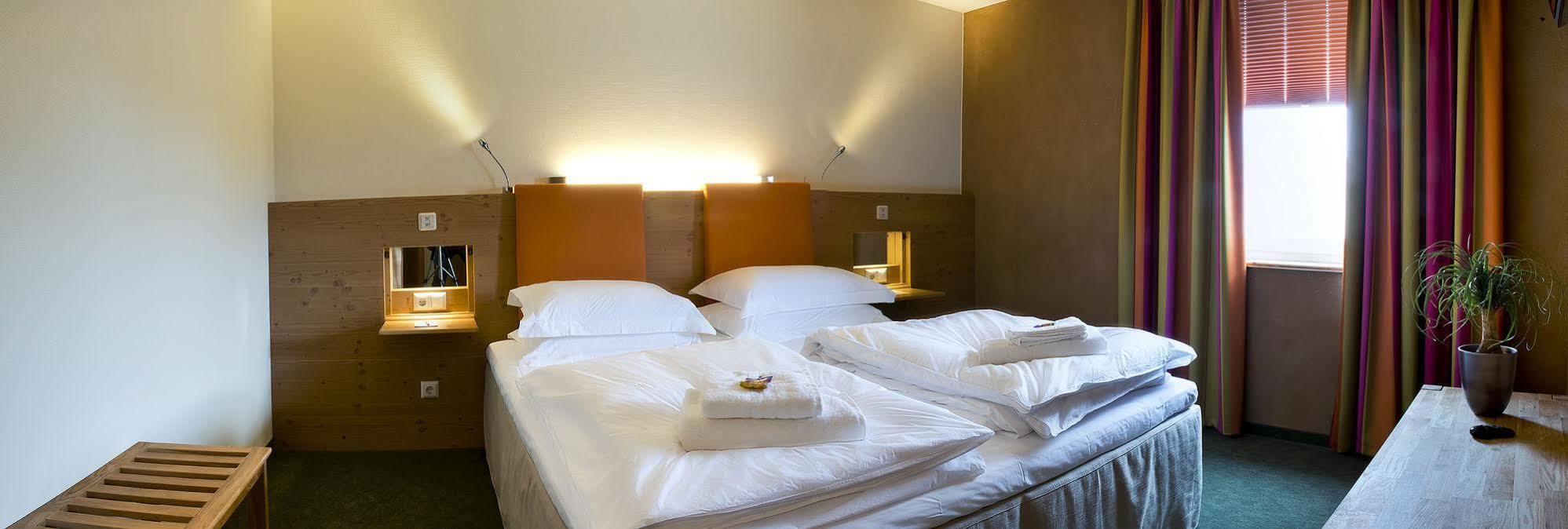 Sonn'Idyll Hotel & Saunalandschaft Rathenow Buitenkant foto
