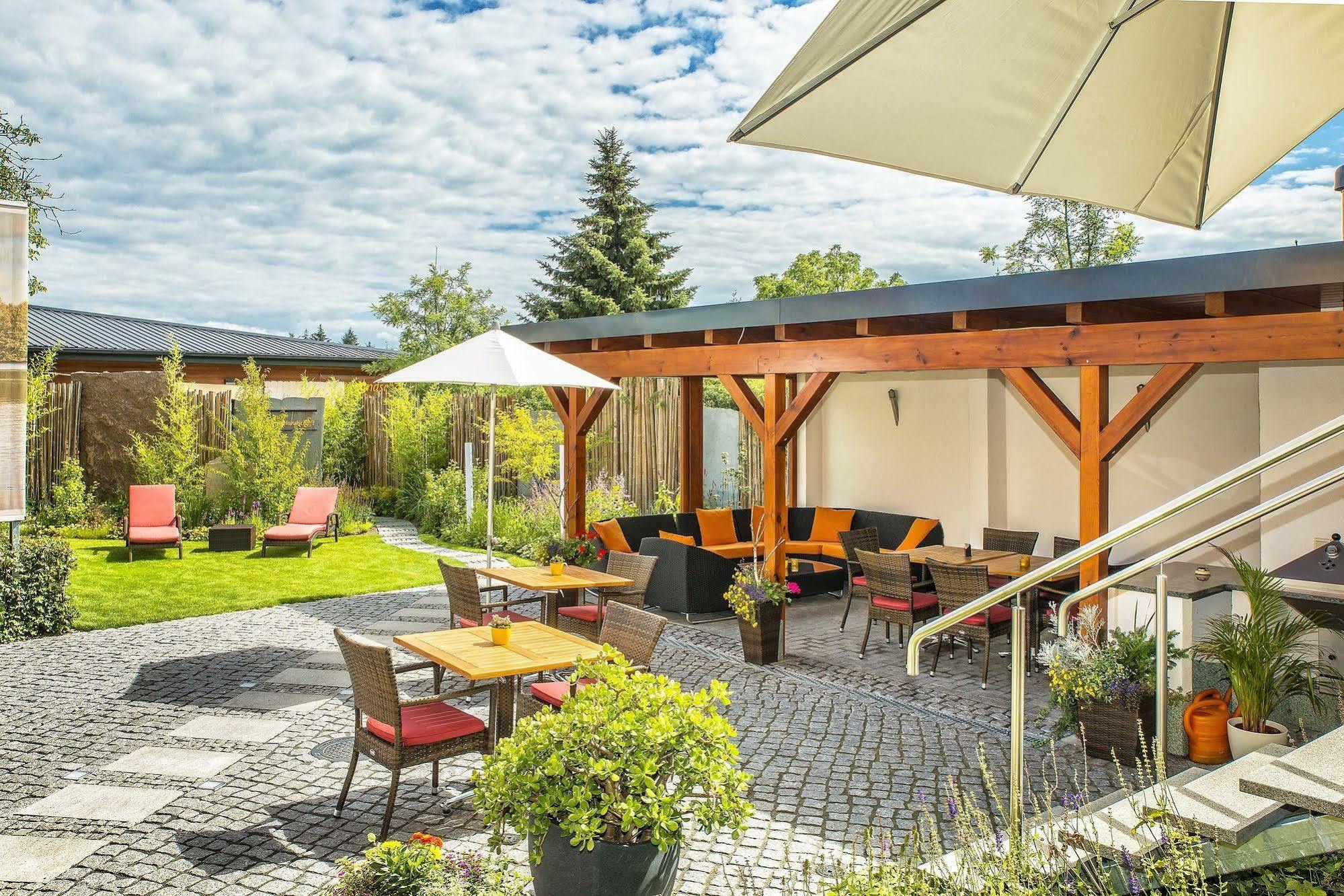 Sonn'Idyll Hotel & Saunalandschaft Rathenow Buitenkant foto